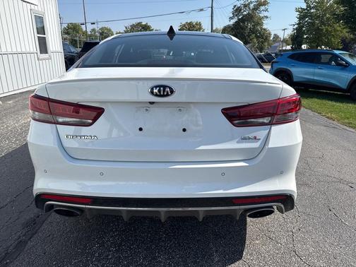 2016 Kia Optima SXL Turbo