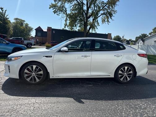 2016 Kia Optima SXL Turbo