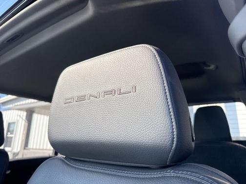 2023 GMC Sierra 3500 Denali