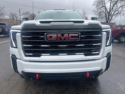 2025 GMC Sierra 2500 AT4