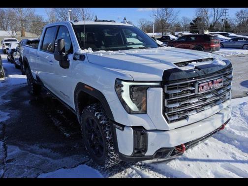2025 GMC Sierra 2500 AT4