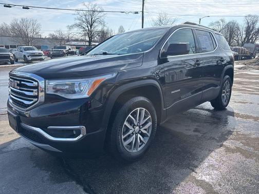 2017 GMC Acadia SLE-2