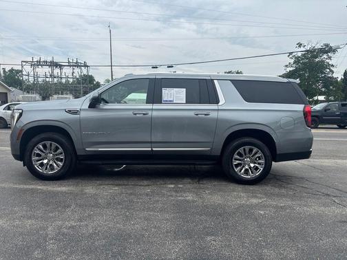 Sterling Metallic 2025 GMC Yukon XL Denali