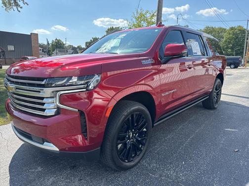 2024 Chevrolet Suburban 4WD High Country