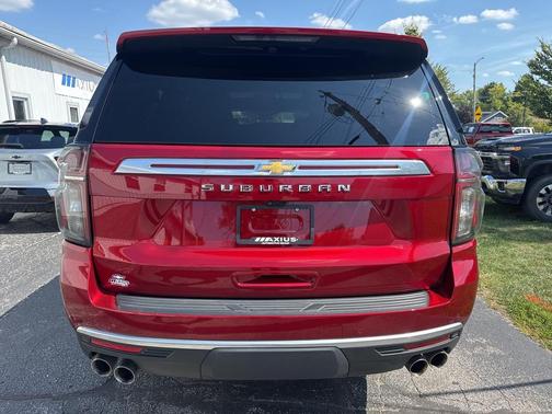 2024 Chevrolet Suburban 4WD High Country