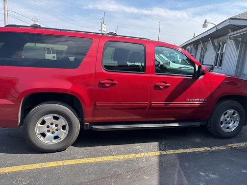 2012 Chevrolet Suburban 1500 LS