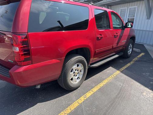 2012 Chevrolet Suburban 1500 LS