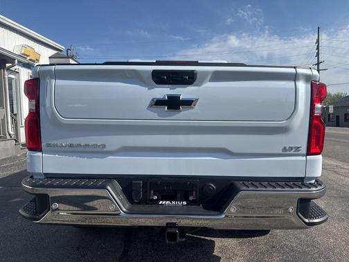 Polar White Tricoat 2026 Chevrolet Silverado 1500 LTZ