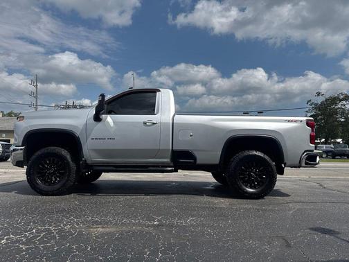 Silver Ice Metallic 2022 Chevrolet Silverado 2500 LT