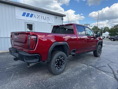 2024 GMC Sierra 2500 AT4