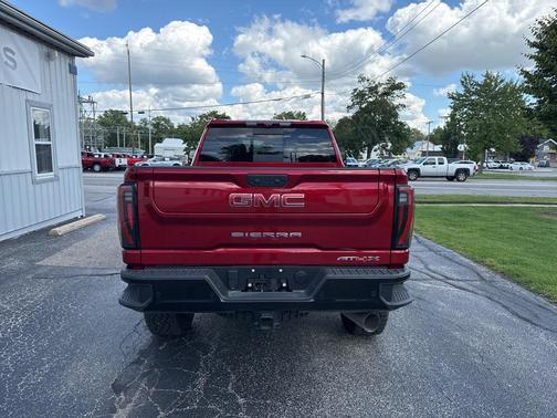 2024 GMC Sierra 2500 AT4
