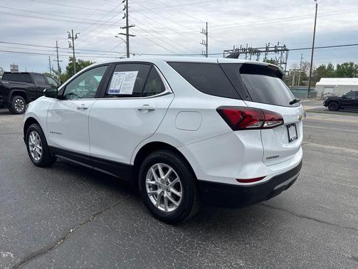 Summit White 2023 Chevrolet Equinox 1LT