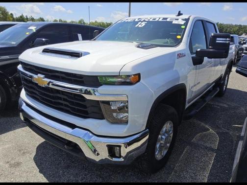Summit White 2025 Chevrolet Silverado 2500 LT