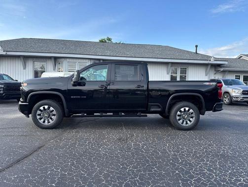 Black 2026 Chevrolet Silverado 2500 Custom