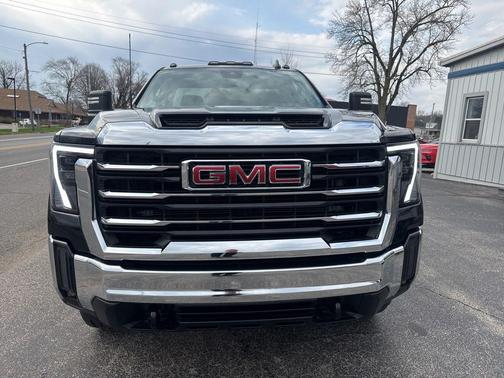 2025 GMC Sierra 2500 SLE