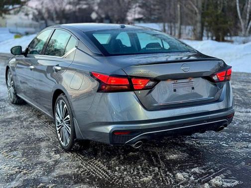 2024 Nissan Altima 2.5 SL