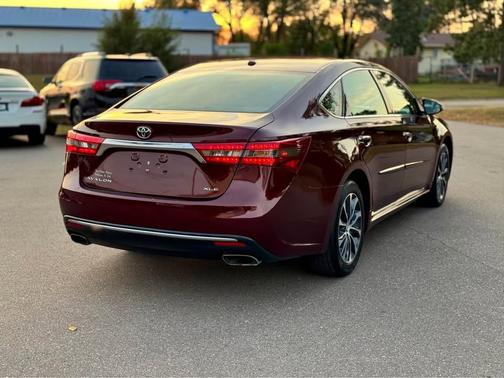 2016 Toyota Avalon XLE Plus
