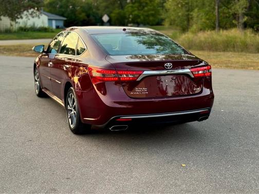 2016 Toyota Avalon XLE Plus