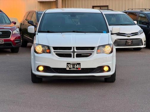 White Knuckle Clearcoat 2019 Dodge Grand Caravan GT