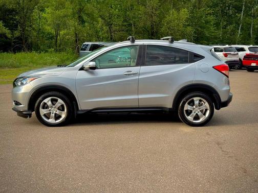 Lunar Silver Metallic 2017 Honda HR-V EX-L w/Navigation