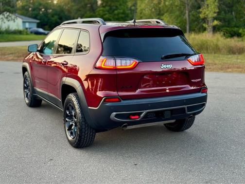 2019 Jeep Cherokee Trailhawk