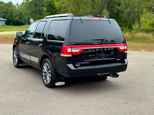 2016 Lincoln Navigator Select