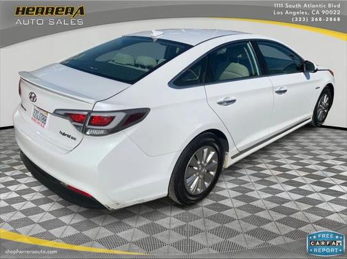 2017 Hyundai SONATA Hybrid SE
