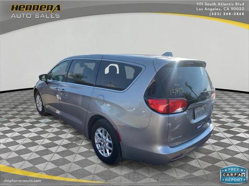 2017 Chrysler Pacifica Touring