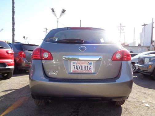Photo 5 of 14 of 2014 Nissan Rogue Select S