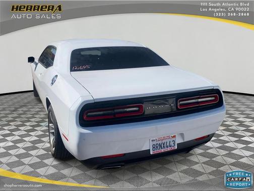 2016 Dodge Challenger SXT