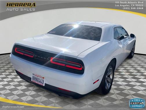 2016 Dodge Challenger SXT