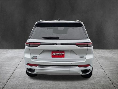 2022 Jeep Grand Cherokee Summit