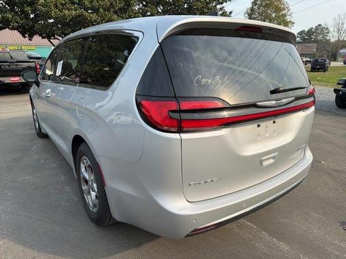 2024 Chrysler Pacifica Limited