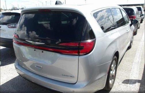 2024 Chrysler Pacifica Limited