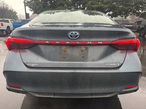2019 Toyota Avalon Hybrid Limited