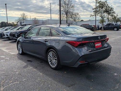 2019 Toyota Avalon Hybrid Limited