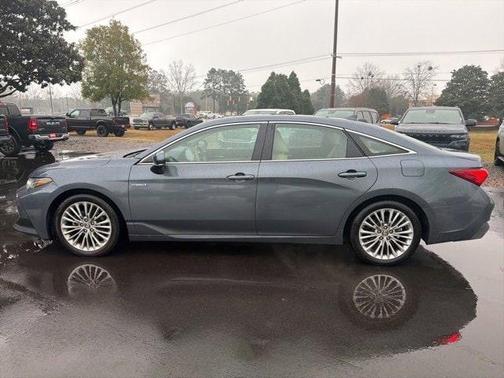 2019 Toyota Avalon Hybrid Limited