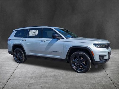 2025 Jeep Grand Cherokee L Laredo