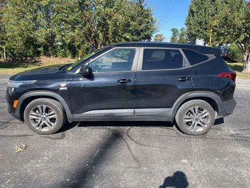 2023 Kia Seltos LX