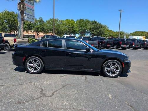 Pitch Black Clearcoat 2022 Dodge Charger GT