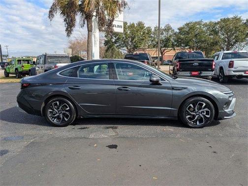 2024 Hyundai SONATA SEL