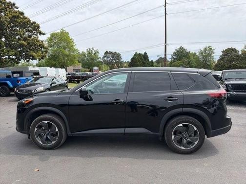 Super Black 2024 Nissan Rogue SV