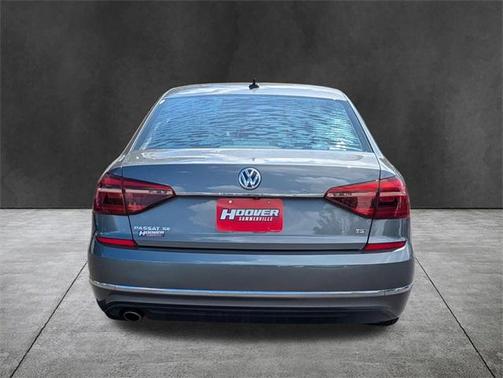2018 Volkswagen Passat 2.0T SE