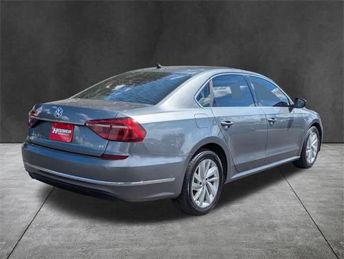 2018 Volkswagen Passat 2.0T SE