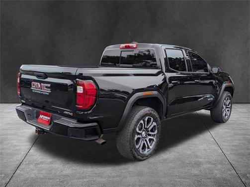2023 GMC Canyon AT4