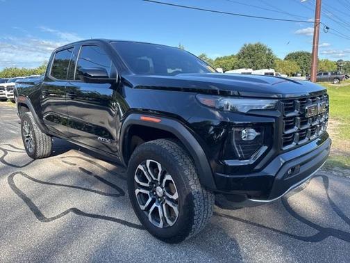 2023 GMC Canyon AT4
