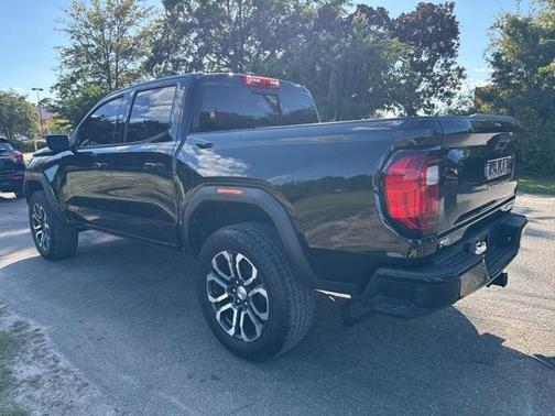 2023 GMC Canyon AT4