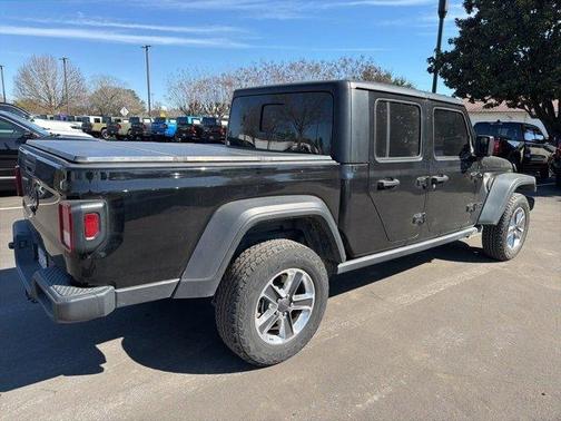 2023 Jeep Gladiator Sport