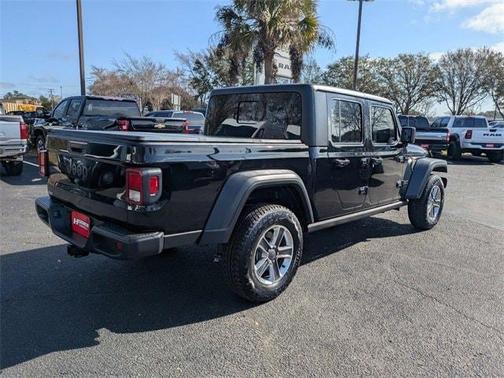 2023 Jeep Gladiator Sport