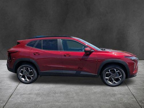 Crimson Metallic 2025 Chevrolet Trax LT